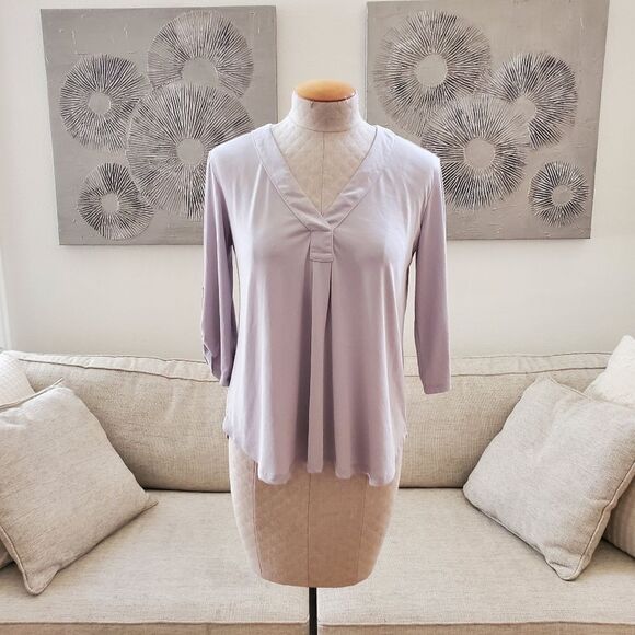 LUSH | Perfect Roll Tab Sleeve Henley Top - size Small in Light Grey - Picture 1 of 10